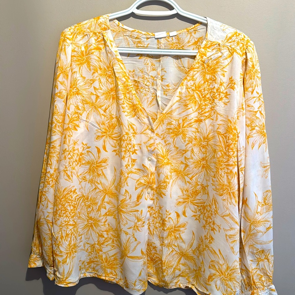 Gap Size Large- Sunflower Button Down Blouse